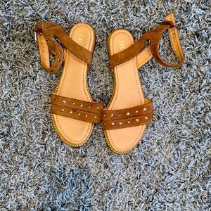 BKE SANDALS SIZE 7.5